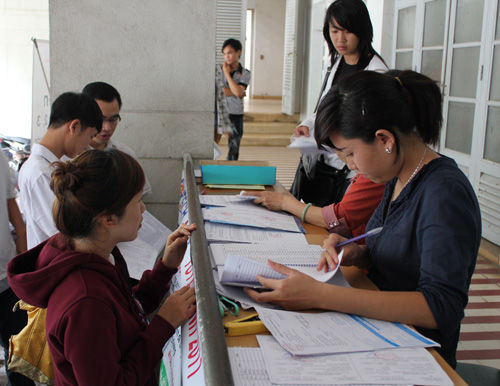 Thí sinh nên cân nhắc chọn nguyện vọng 2